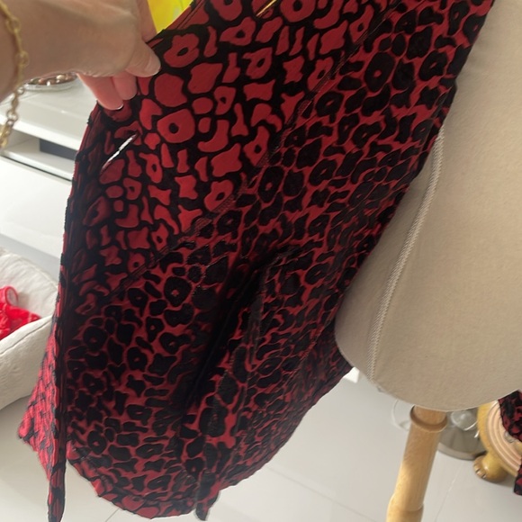 IC by Connie K Red/Black Jacquard Animal Print Jacket/Coat with Black Buttons - Picture 5 of 6